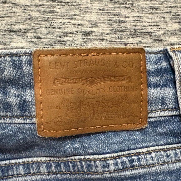 Levi’s Ladies Jeans 721 High Rise Super Skinny Size 26 - Picture 3 of 5